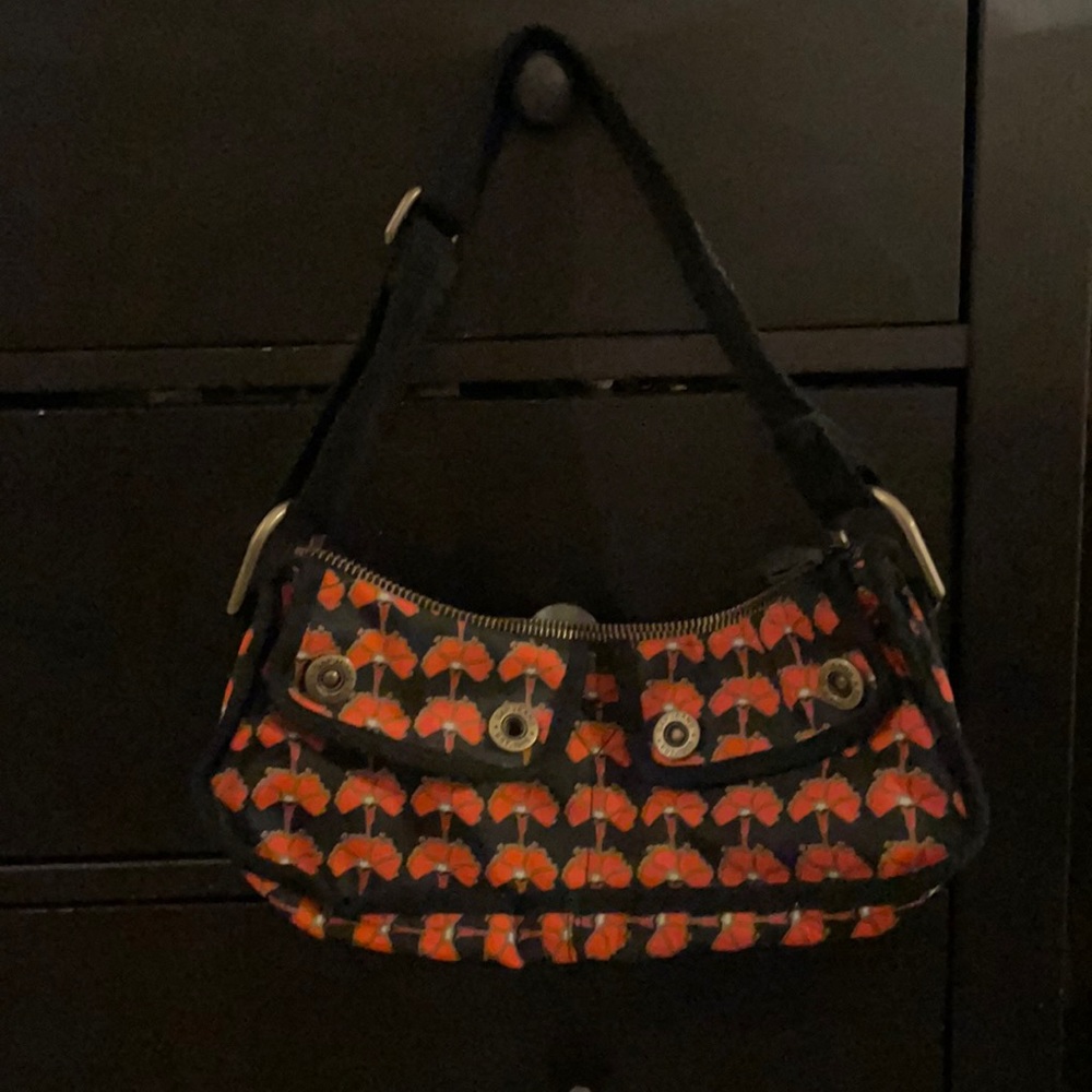 Cute Gap purse.